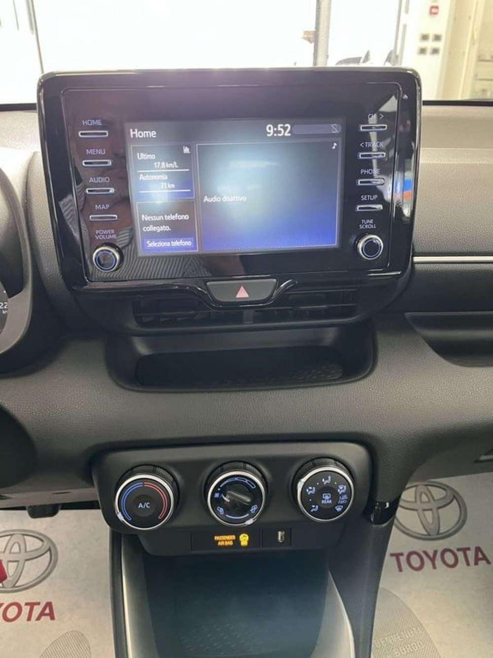 Toyota Yaris usata a Prato (13)