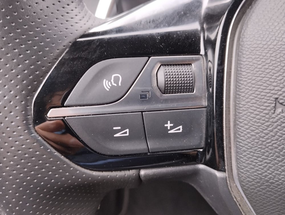 Peugeot 208 usata a Asti (13)
