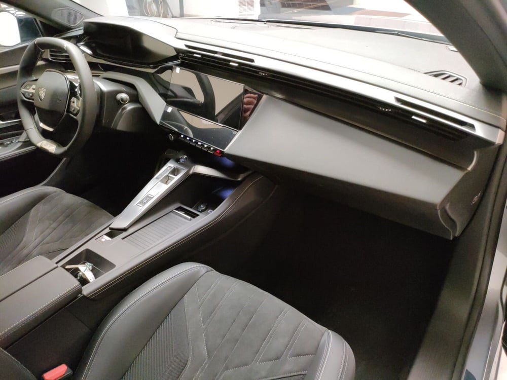 Peugeot 308 nuova a Teramo (12)