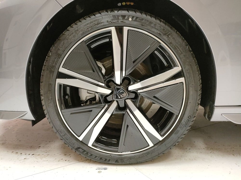 Peugeot 308 nuova a Teramo (7)