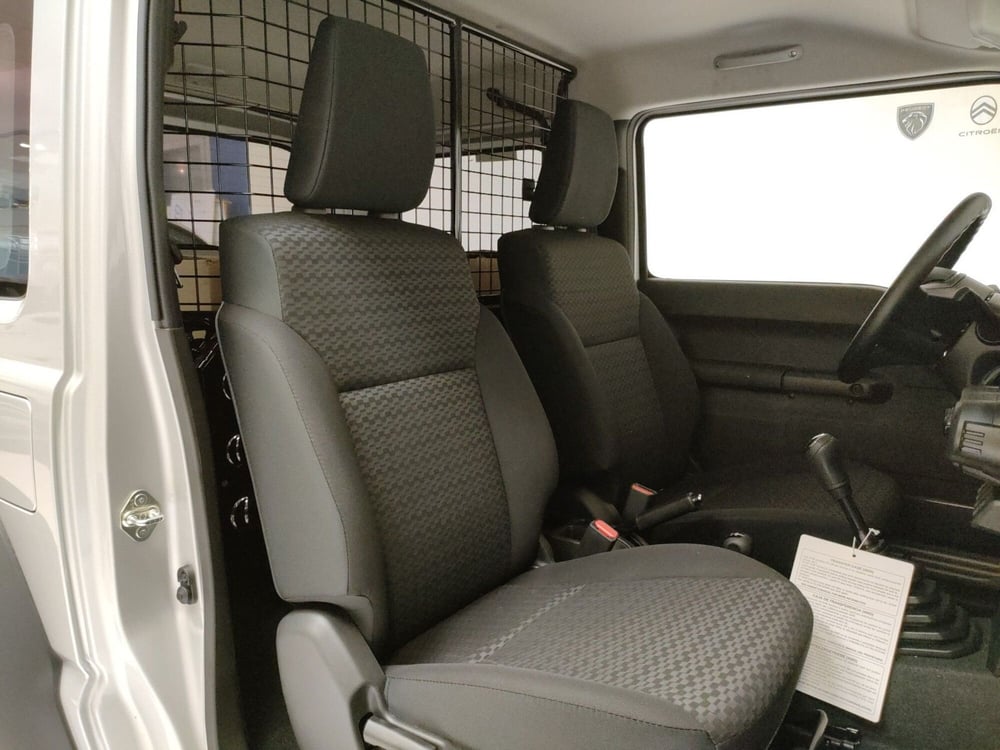 Suzuki Jimny nuova a Teramo (13)