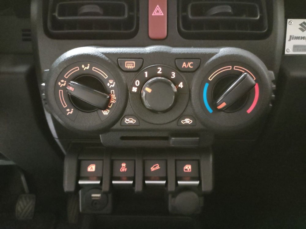 Suzuki Jimny nuova a Teramo (18)