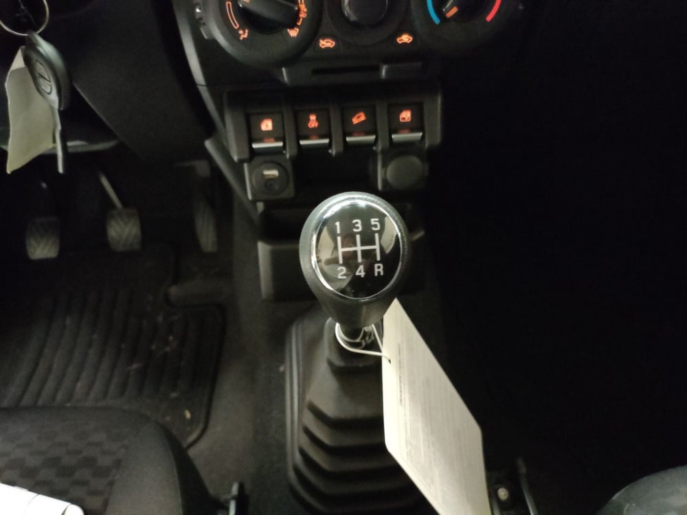 Suzuki Jimny nuova a Teramo (19)