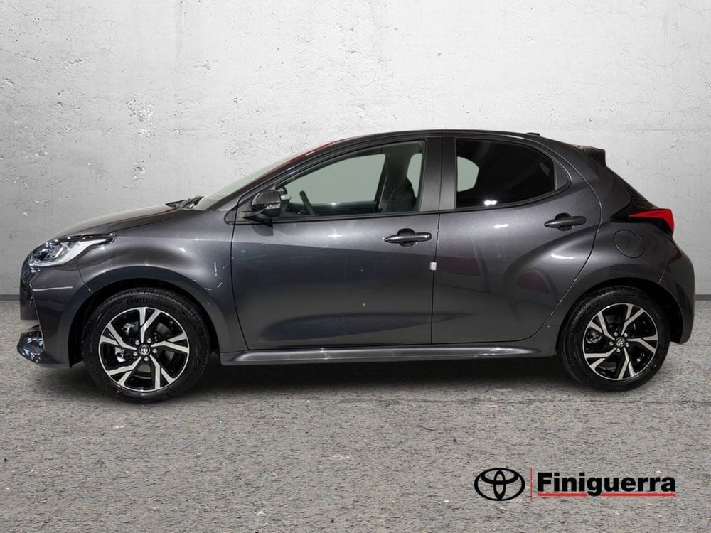 Toyota Yaris nuova a Lecco (6)