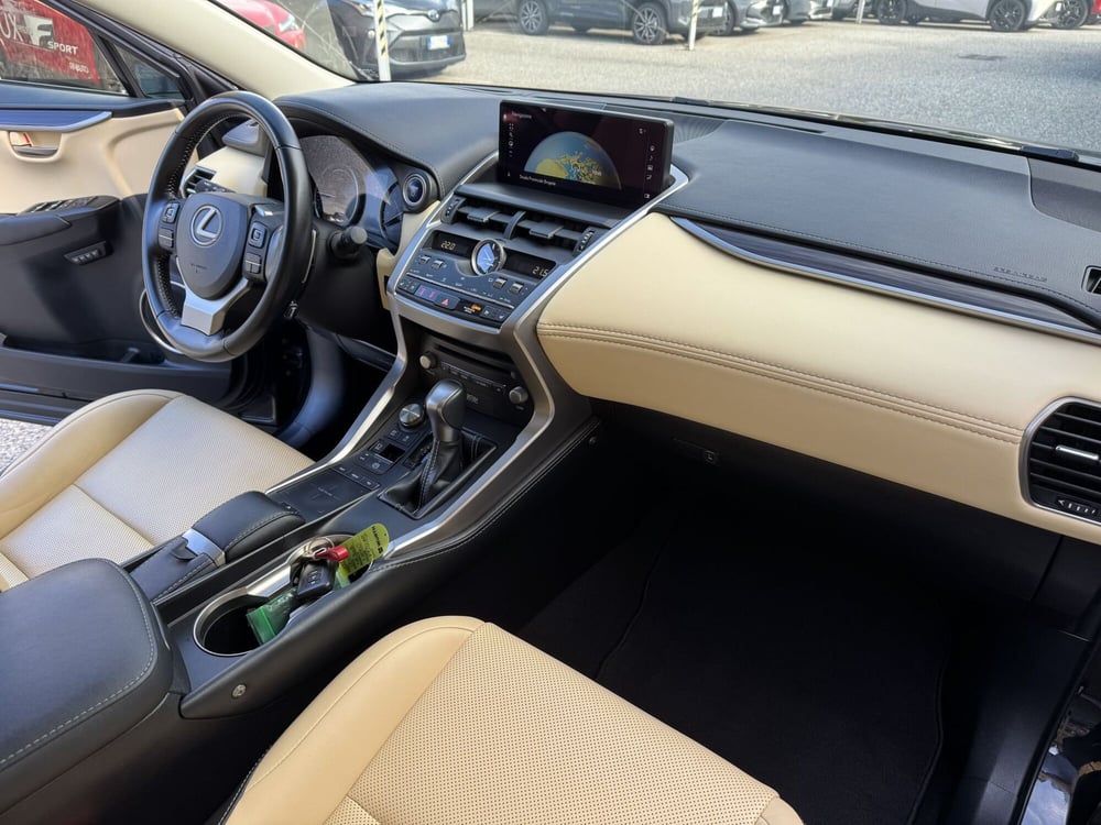 Lexus NX usata a Como (6)