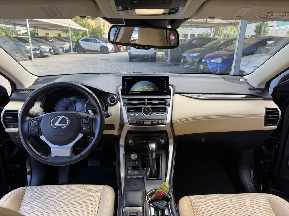 Lexus NX usata a Como (8)