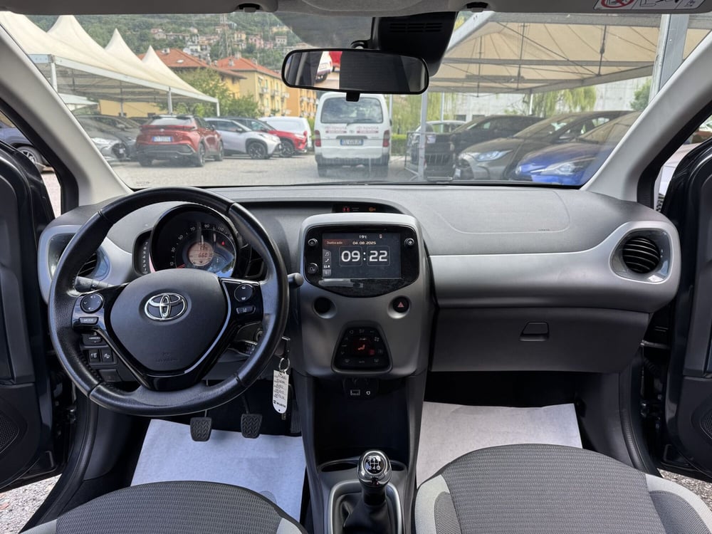Toyota Aygo usata a Como (7)