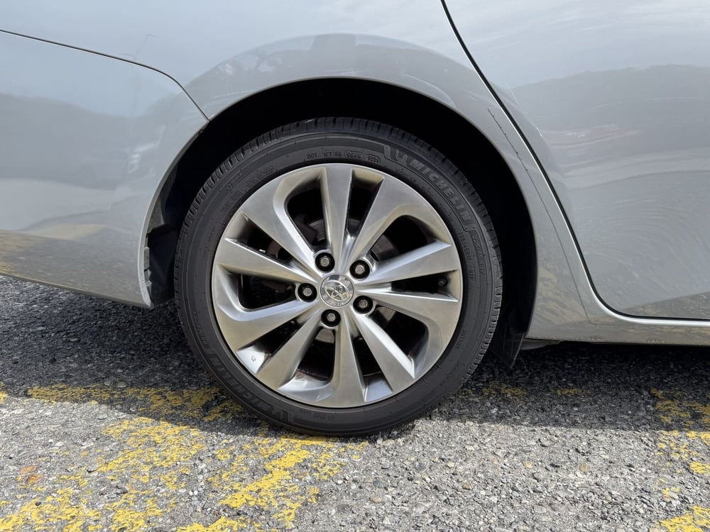 Toyota Auris Station Wagon usata a Como (14)