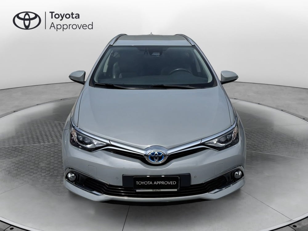 Toyota Auris Station Wagon usata a Como (5)