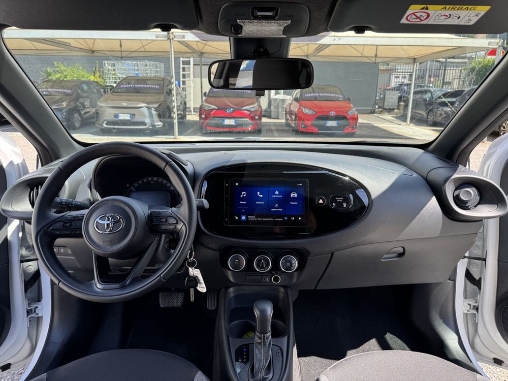 Toyota Aygo X usata a Como (7)