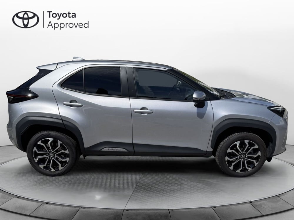 Toyota Yaris Cross usata a Como (12)