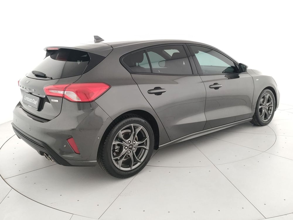 Ford Focus nuova a Caserta (11)