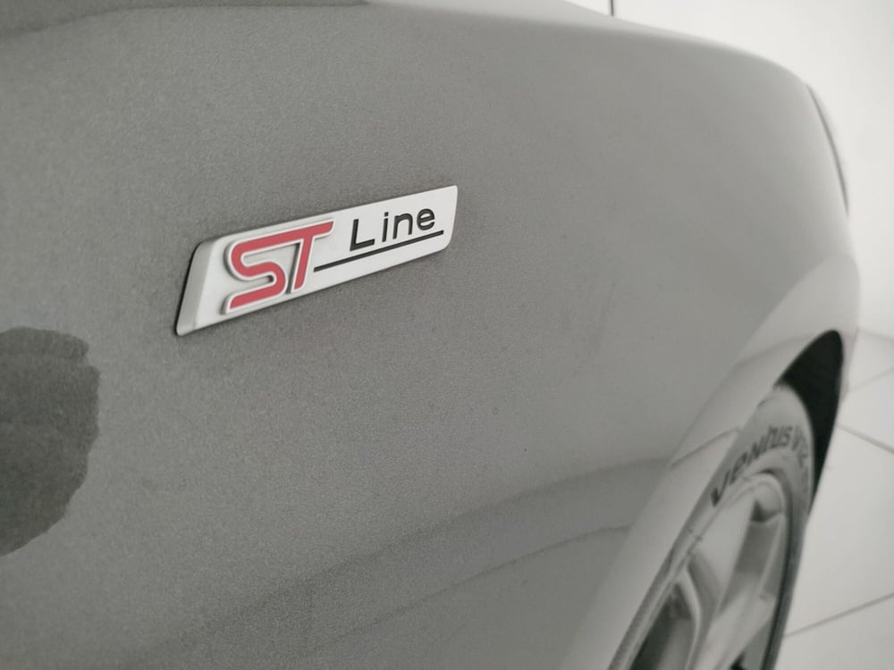 Ford Focus nuova a Caserta (19)