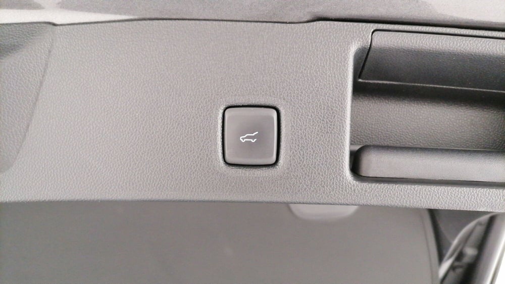 Ford Kuga usata a Roma (11)