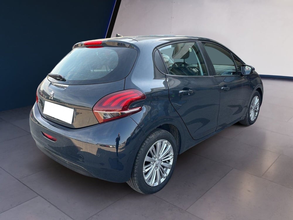 Peugeot 208 usata a Torino (4)