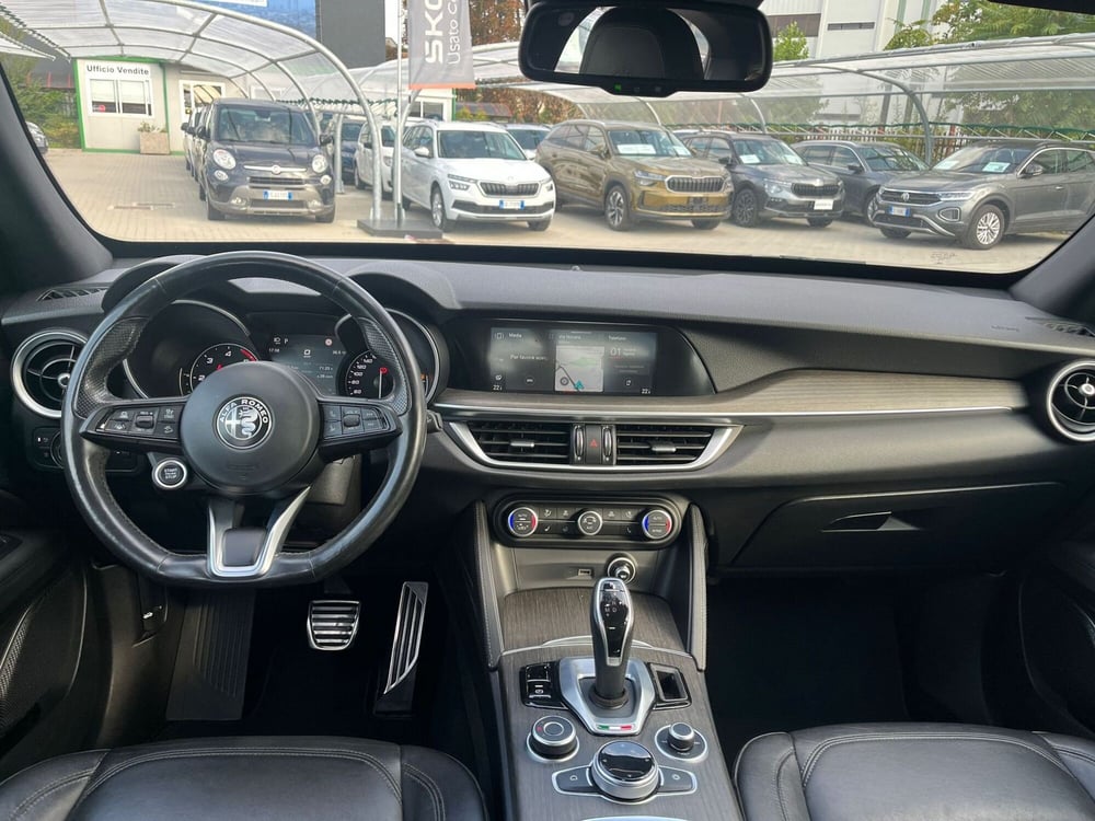Alfa Romeo Stelvio usata a Milano (16)