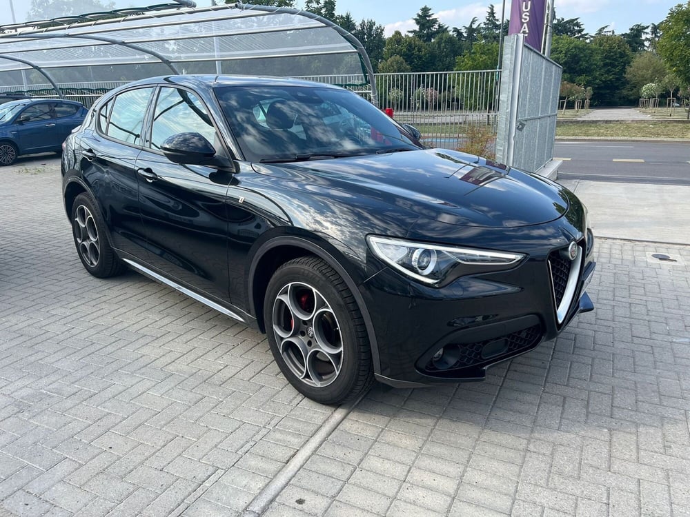 Alfa Romeo Stelvio usata a Milano (3)