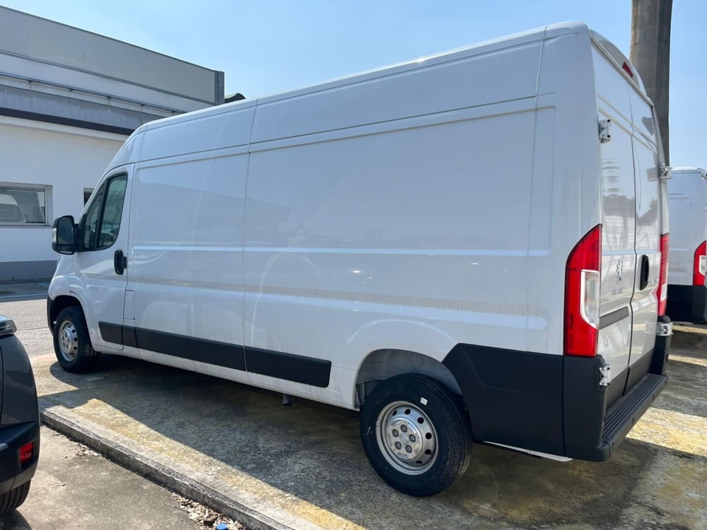 Peugeot Boxer Furgone nuova a Milano (4)