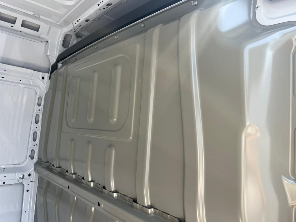 Peugeot Boxer Furgone nuova a Milano (8)