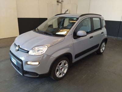 Fiat Panda 1.0 FireFly S&amp;S Hybrid City Cross del 2022 usata a Milano
