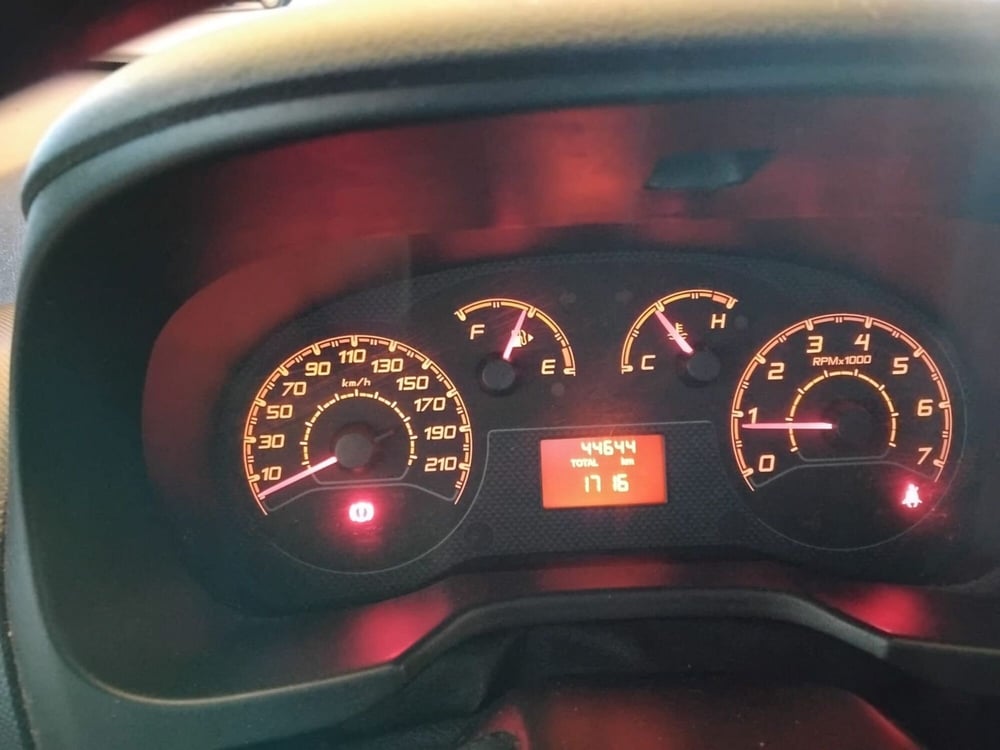 Fiat Fiorino usata a Milano (16)