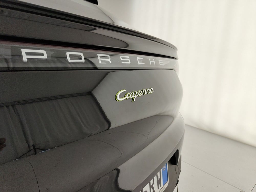 Porsche Cayenne usata a Caserta (10)