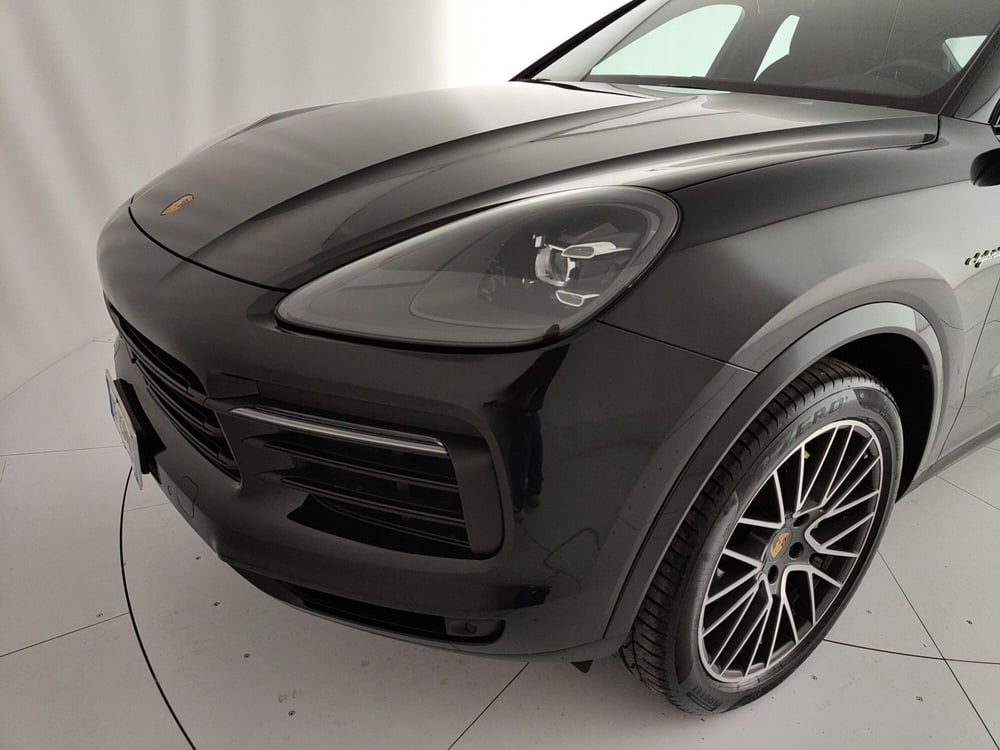 Porsche Cayenne usata a Caserta (14)