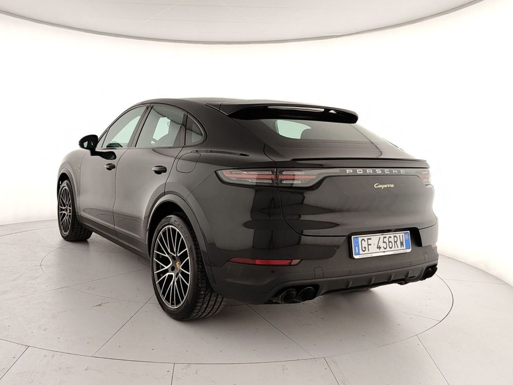 Porsche Cayenne usata a Caserta (4)