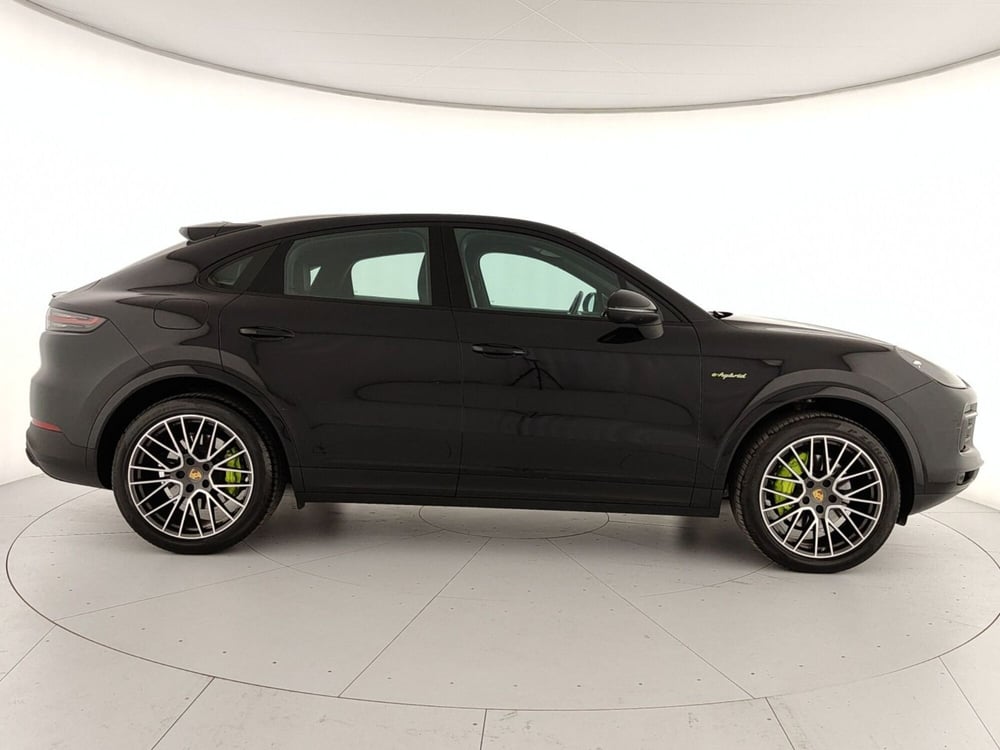 Porsche Cayenne usata a Caserta (7)
