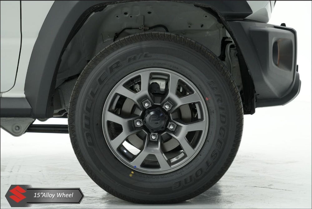 Suzuki Jimny nuova a Pistoia (6)