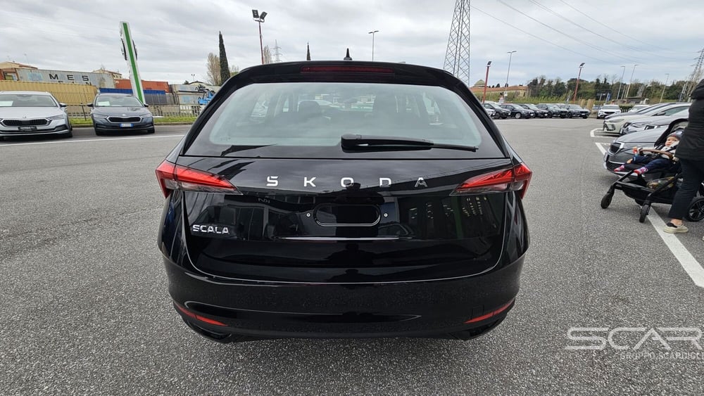 Skoda Scala nuova a Livorno (4)