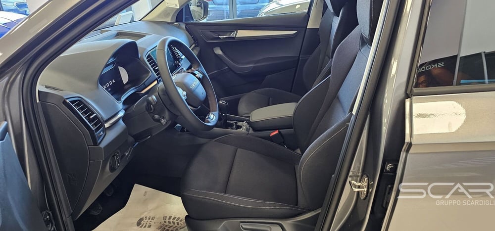Skoda Karoq nuova a Livorno (10)