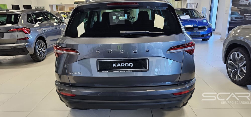 Skoda Karoq nuova a Livorno (3)