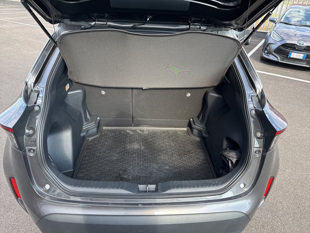 Toyota Yaris Cross usata a Mantova (14)