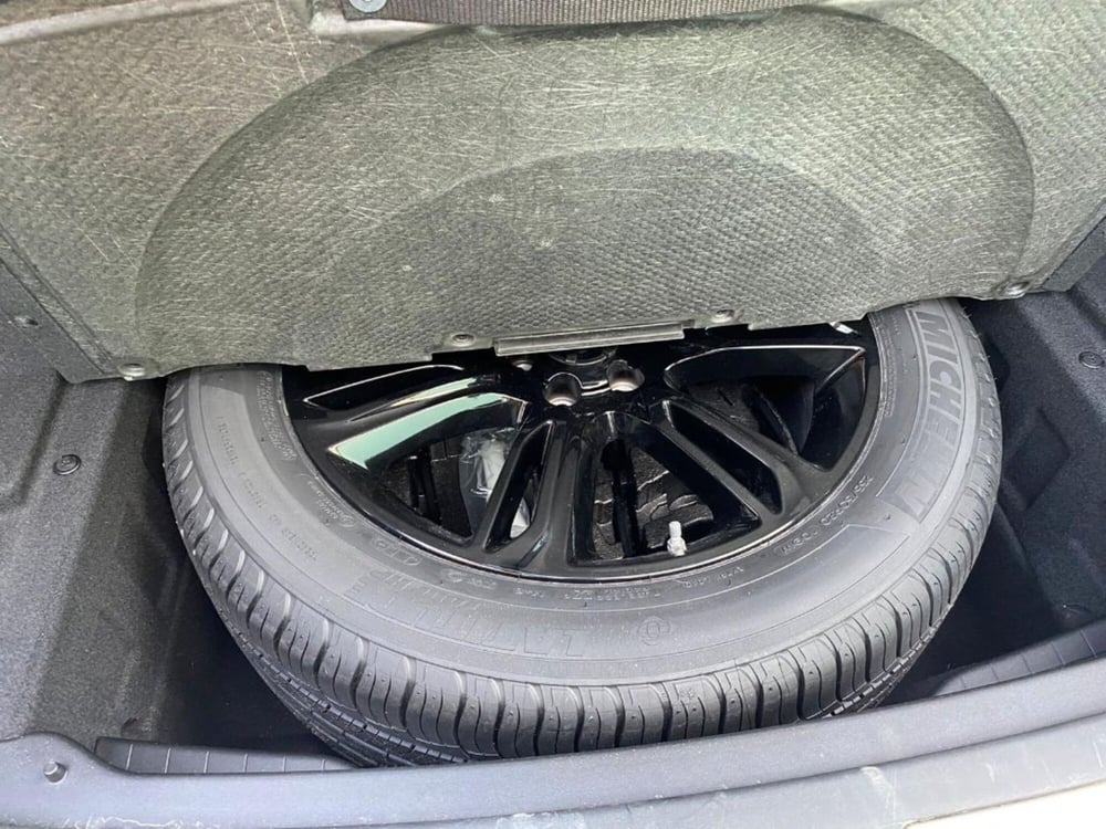 Land Rover Range Rover Velar usata a Siena (18)
