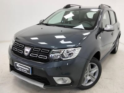 Dacia Sandero Stepway 1.0 TCe 100 CV ECO-G Comfort del 2020 usata a Lurate Caccivio
