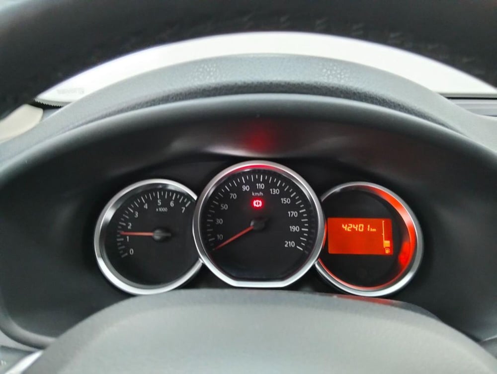 Dacia Sandero usata a Como (11)