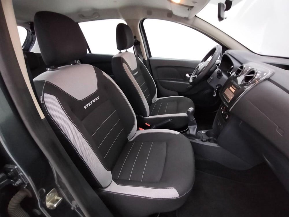 Dacia Sandero usata a Como (3)