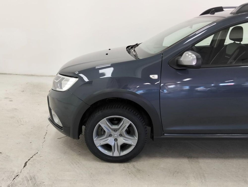 Dacia Sandero usata a Como (9)