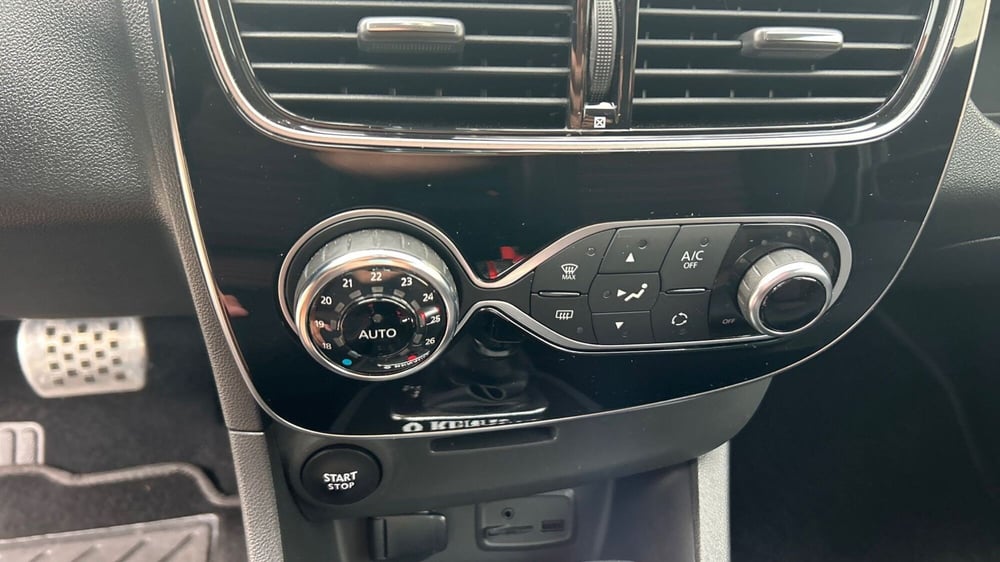 Renault Clio usata a Parma (13)