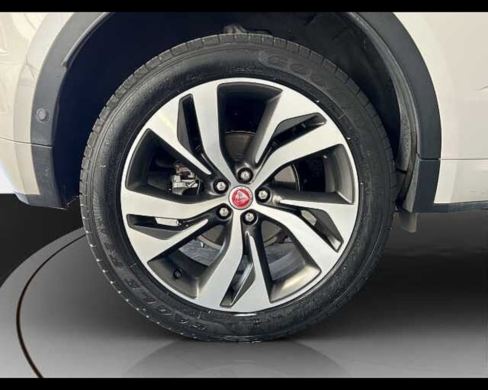 Jaguar E-Pace usata a Roma (11)