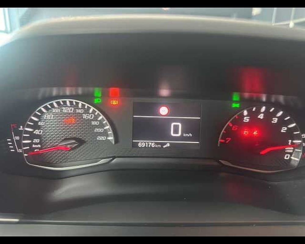 Peugeot 2008 usata a Roma (14)