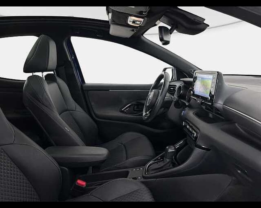 Toyota Yaris Cross usata a Roma (7)