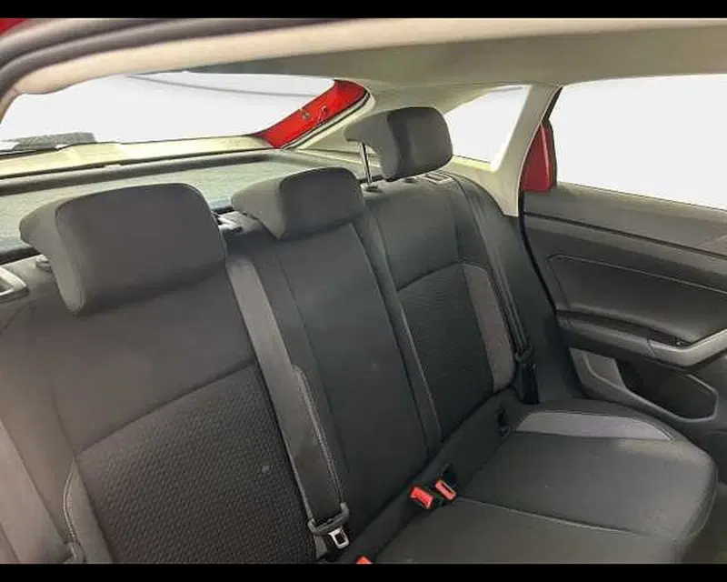 Volkswagen Taigo usata a Roma (9)