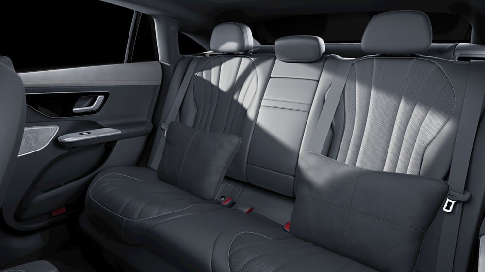 Mercedes-Benz EQE SUV nuova a Milano (6)