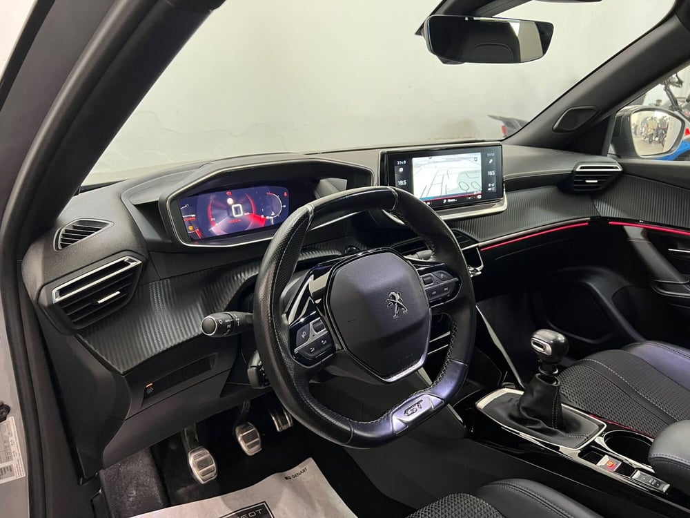Peugeot 2008 usata a Bari (10)