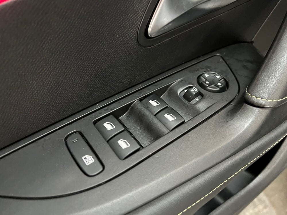Peugeot 2008 usata a Bari (13)
