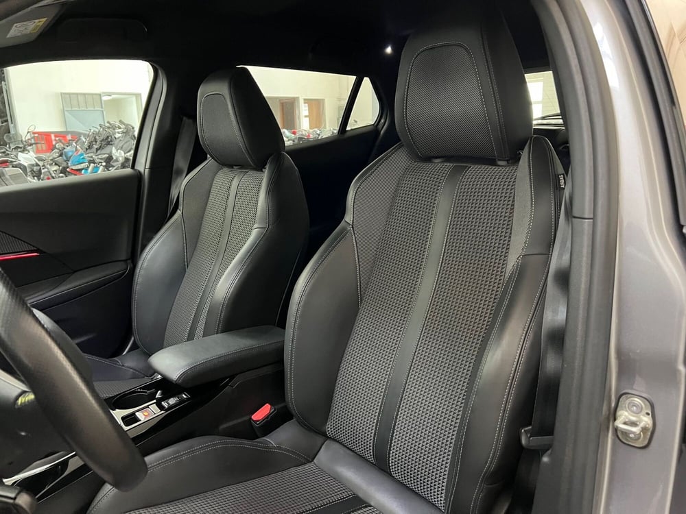Peugeot 2008 usata a Bari (14)