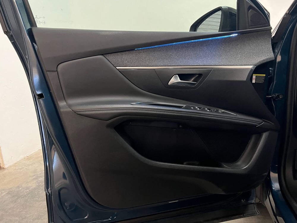 Peugeot 3008 usata a Bari (12)