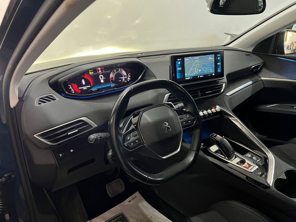 Peugeot 3008 usata a Bari (15)